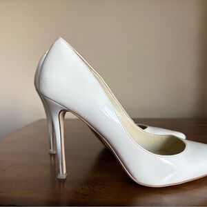 BCBGeneration White Stiletto Heels Classic Pumps